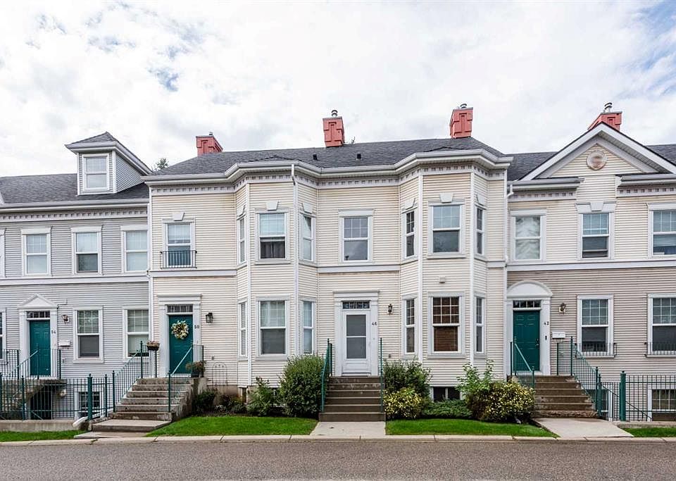 1st image of 46 E Prestwick Gdns SE