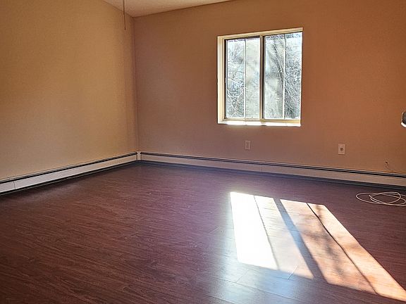 5th image of 38 Sherman Ave Floor 2