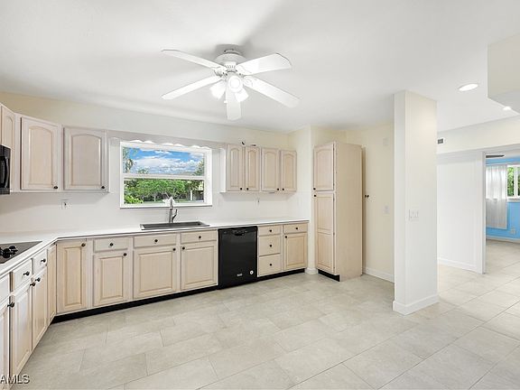 4th image of 8225 Lake San Carlos Cir