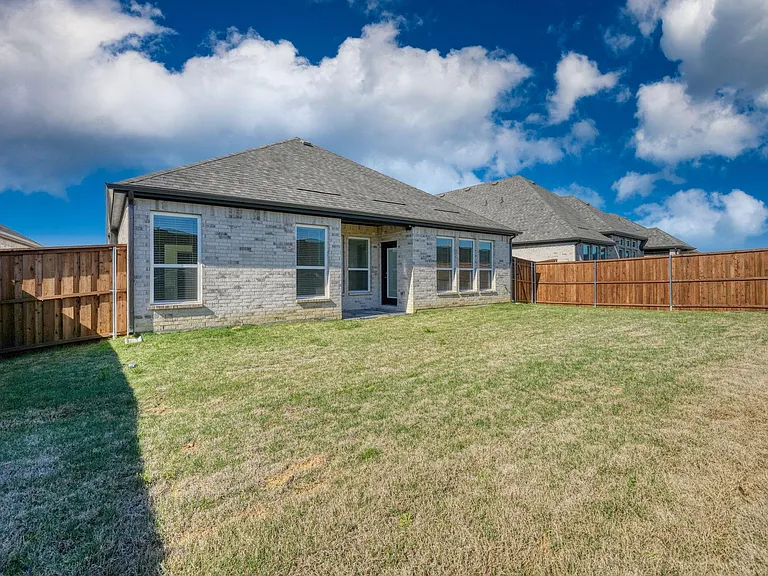 6244 Mulberry Creek Ln — Photo 15