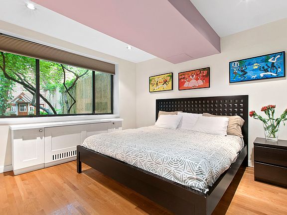 4th image of 366 W 11th St APT 1C