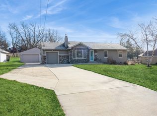 1649 NW 80th St, Clive, IA 50325