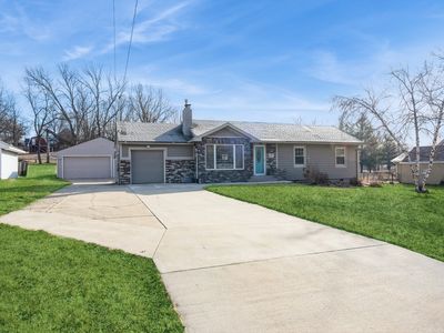 1649 NW 80th St, Clive, IA, 50325