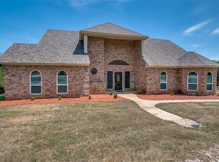 253 Diamond Oaks Dr, Hudson Oaks, TX 76087