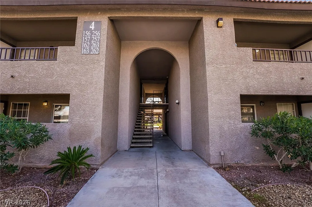 Building Photo - 2606 S Durango Dr #256
