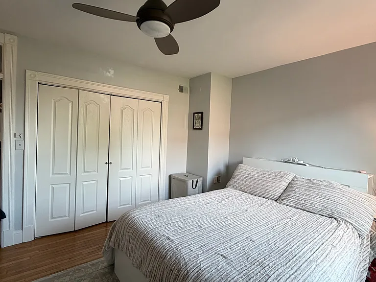 411 11th St NE — Photo 38