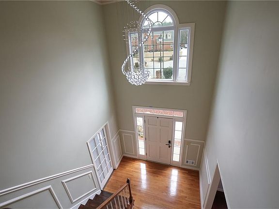 5th image of 2275 Shore View Way