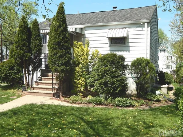 307 Vail Ave, Piscataway, NJ 08854