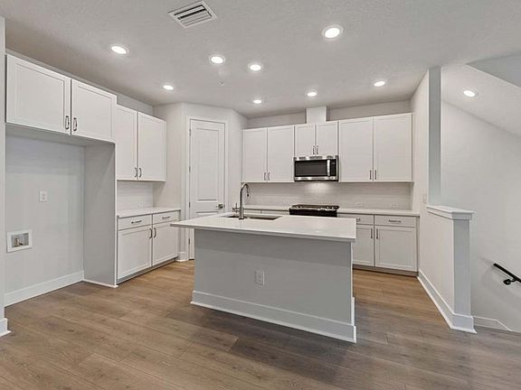 The Bayshore - Kitchen