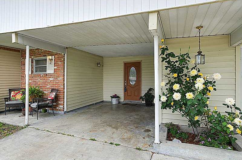 303 Barton Ave, Luling, LA 70070 Zillow