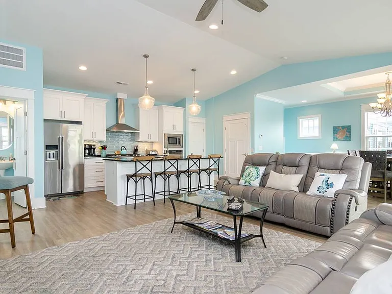1211 N Fort Fisher Blvd #B — Photo 5