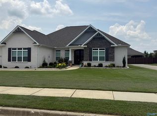 14847 Commonwealth Dr, Athens, AL 35613