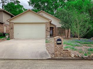 4930 Pleasure Lake Ln, Willis, TX 77318