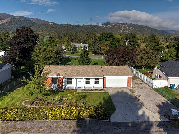 3rd image of 1731 Humble Rd