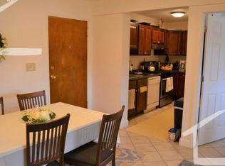 140 Kenrick St APT 11, Brighton, MA 02135
