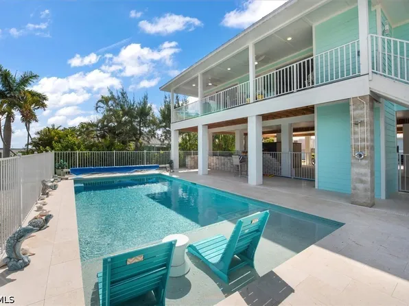 5545 Avenida Pescadora, Fort Myers Beach, FL 33931