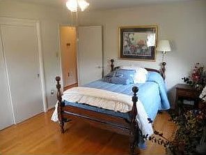 5th image of 5040 Sunny Side Dr
