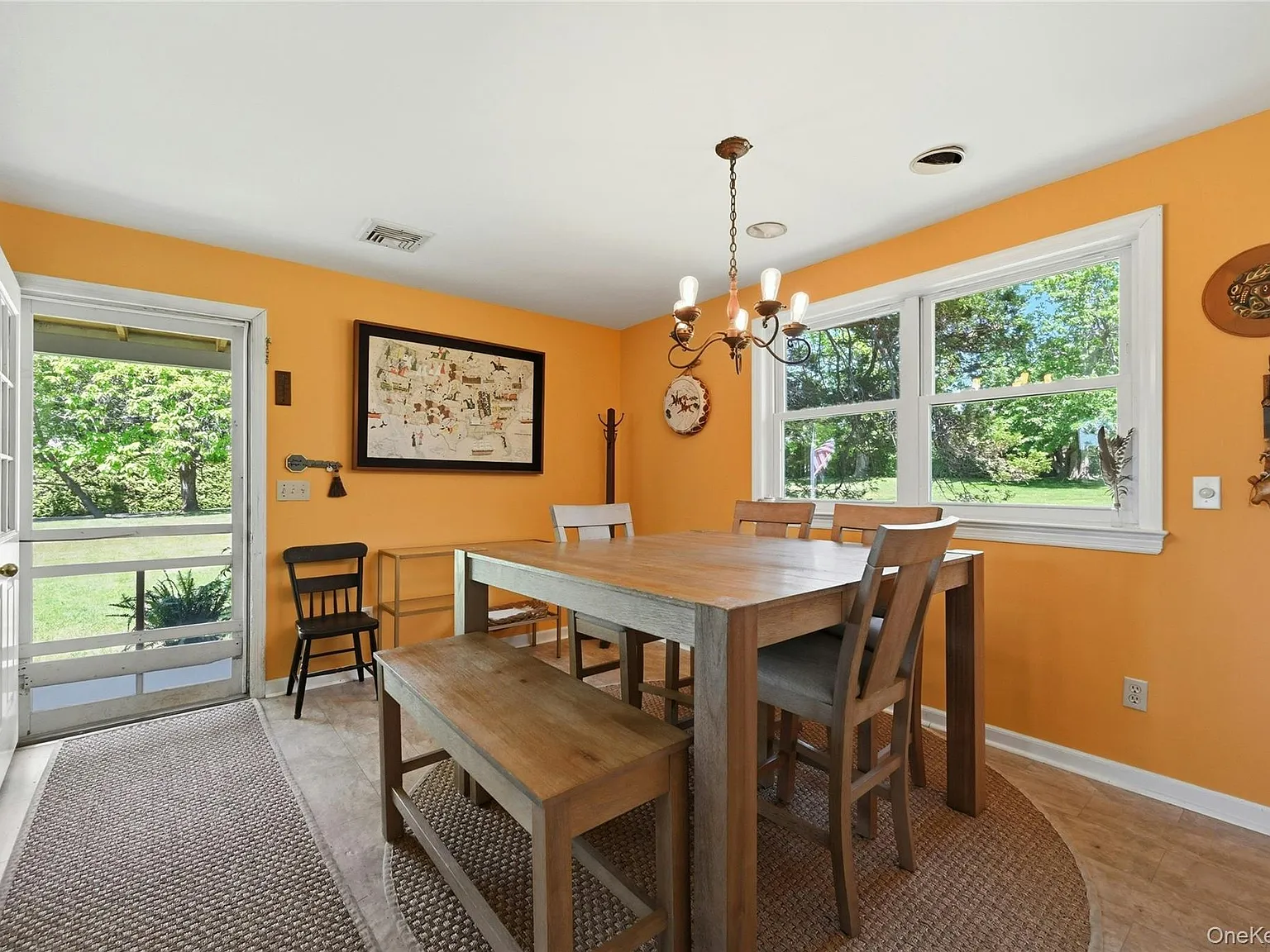 3 bed, 2.0 bath, 2000 sqft, $6,000 — Photo 4