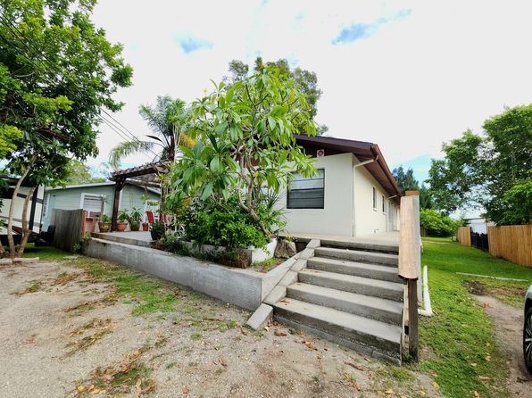 1140 Plaza Comercio NE APT 2