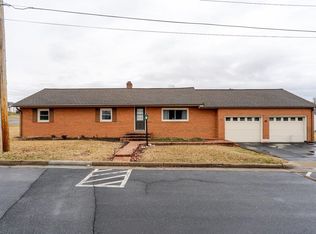 114 Clarke Ave, Elkton, VA 22827