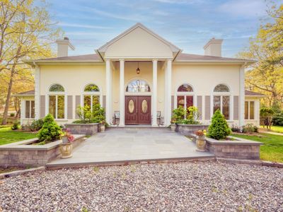 8 Nicole Ct, Manorville, NY, 11949