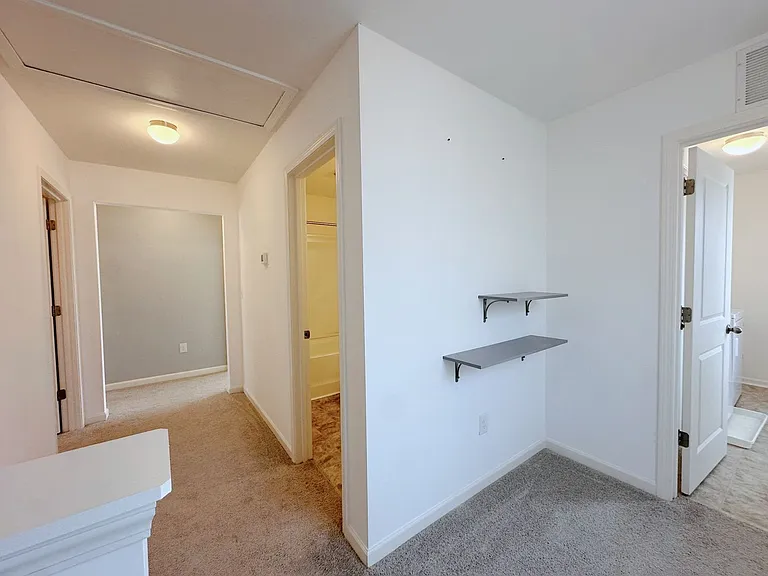 1060 Gibson Rd — Photo 20