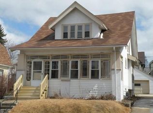 1518 N 49th St, Milwaukee, WI 53208