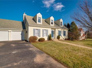 82 Brechlin Dr, Middletown, CT 06457