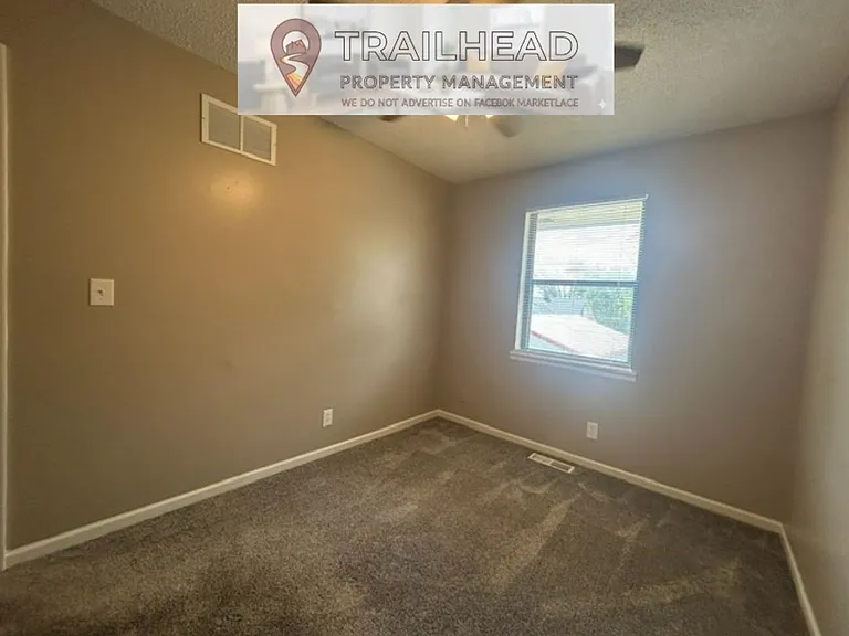 219 N Garrison Ave — Photo 30
