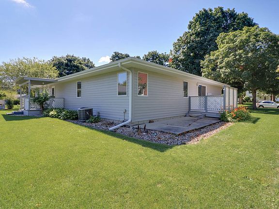 3rd image of 695 E 2nd St #A