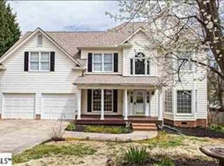 312 Woodway Dr, Greer, SC 29651