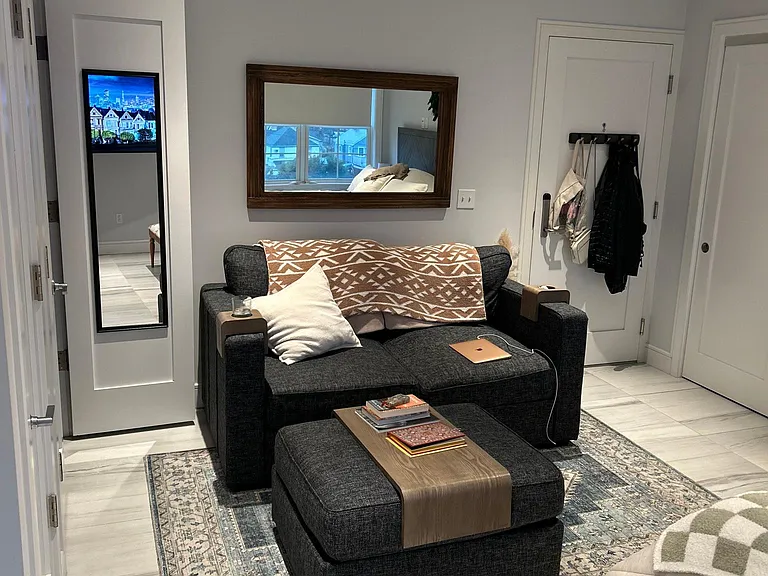 251 E Park Ave #B — Photo 16