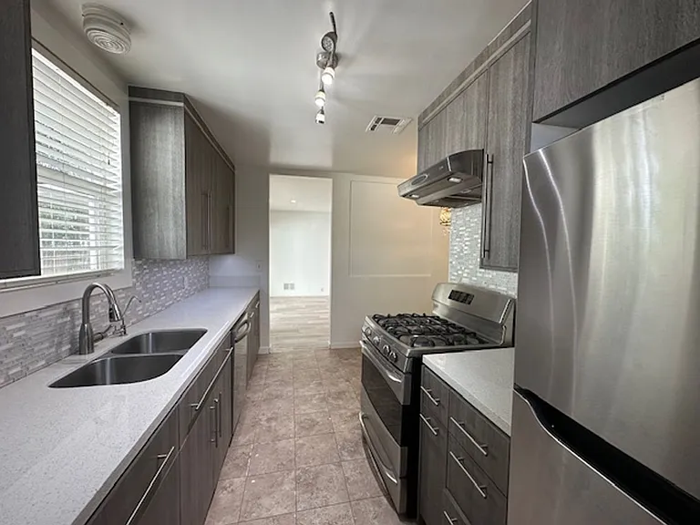 7118 Sunnybrae Ave — Photo 6