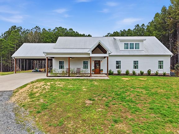2nd image of 523 Bryant Rd