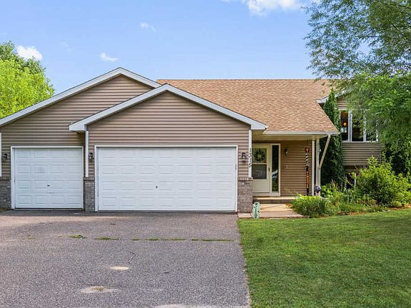 4th image of 1315 Honeysuckle Ln SE