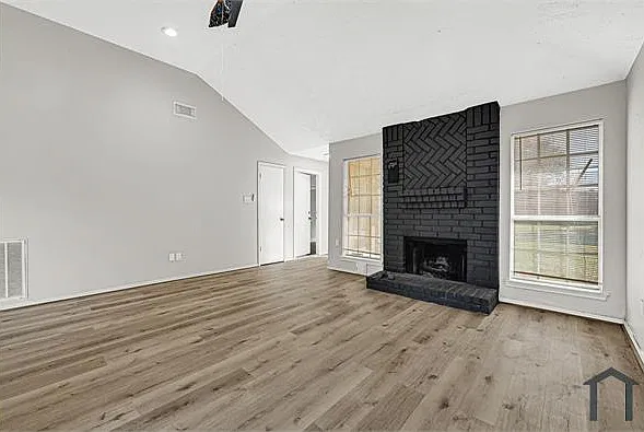 3 bed, 1252 sqft, $1,800 — Photo 3