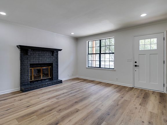 5th image of 3515 Chesapeake Dr
