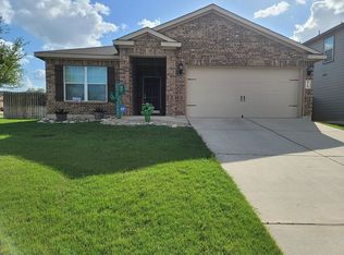 424 Sapphire Ln, Jarrell, TX 76537