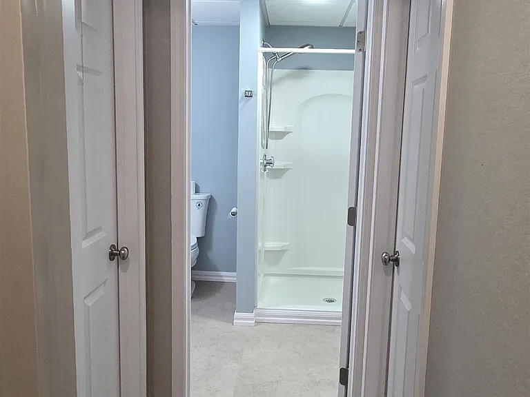 15 Bonnie Ln #R — Photo 24