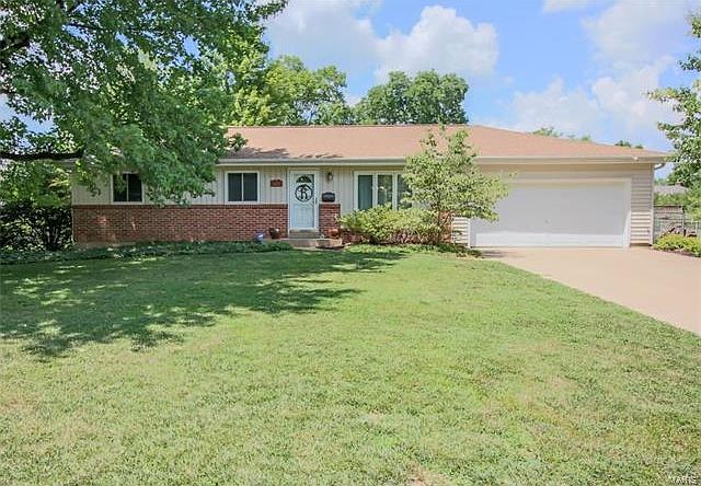 1st image of 530 Bryan Dr