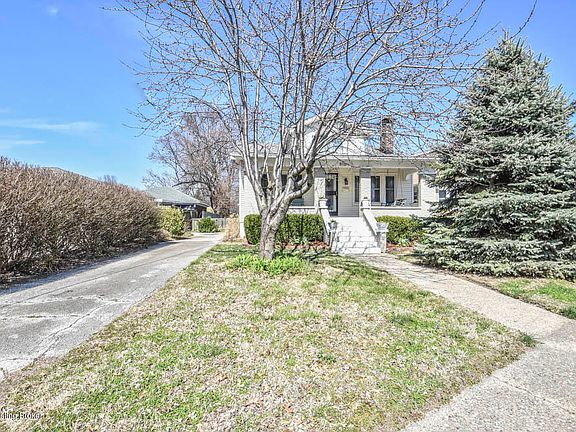 2nd image of 815 Keswick Blvd