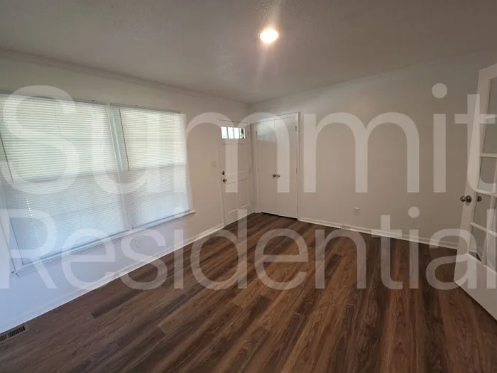 1215 Wade Stephenson Rd — Photo 11