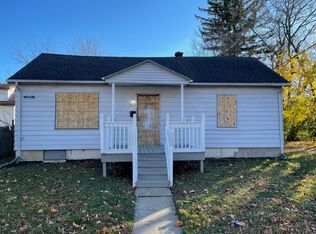 4917 W Fairmount Ave, Milwaukee, WI 53218