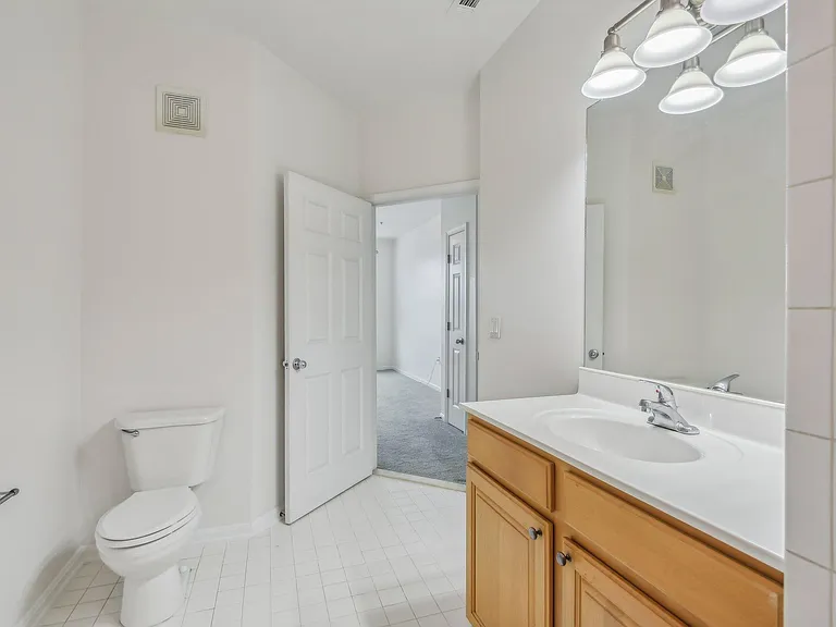 2321 25th St S #411 — Photo 15