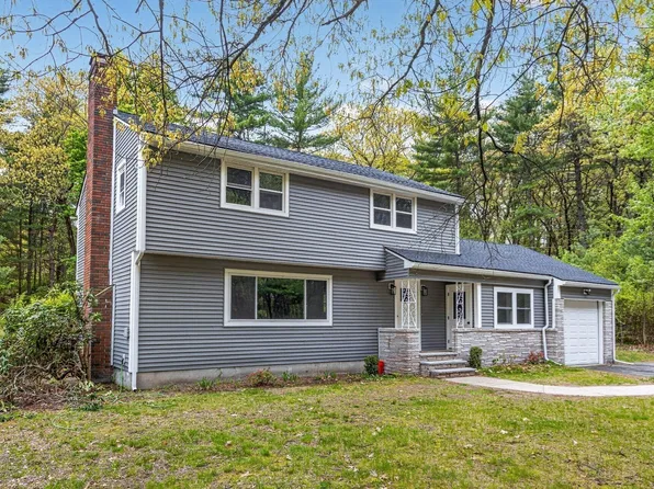 61 Jordan St, North Chelmsford, MA 01863