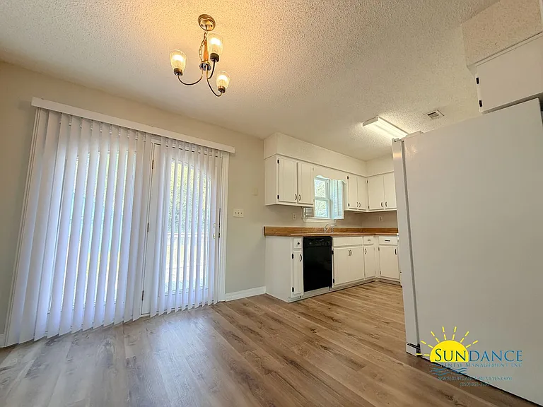 311 Evergreen Dr — Photo 4