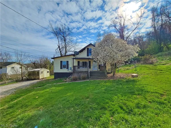 3804 Cliffside Ave, Parkersburg, WV 26101