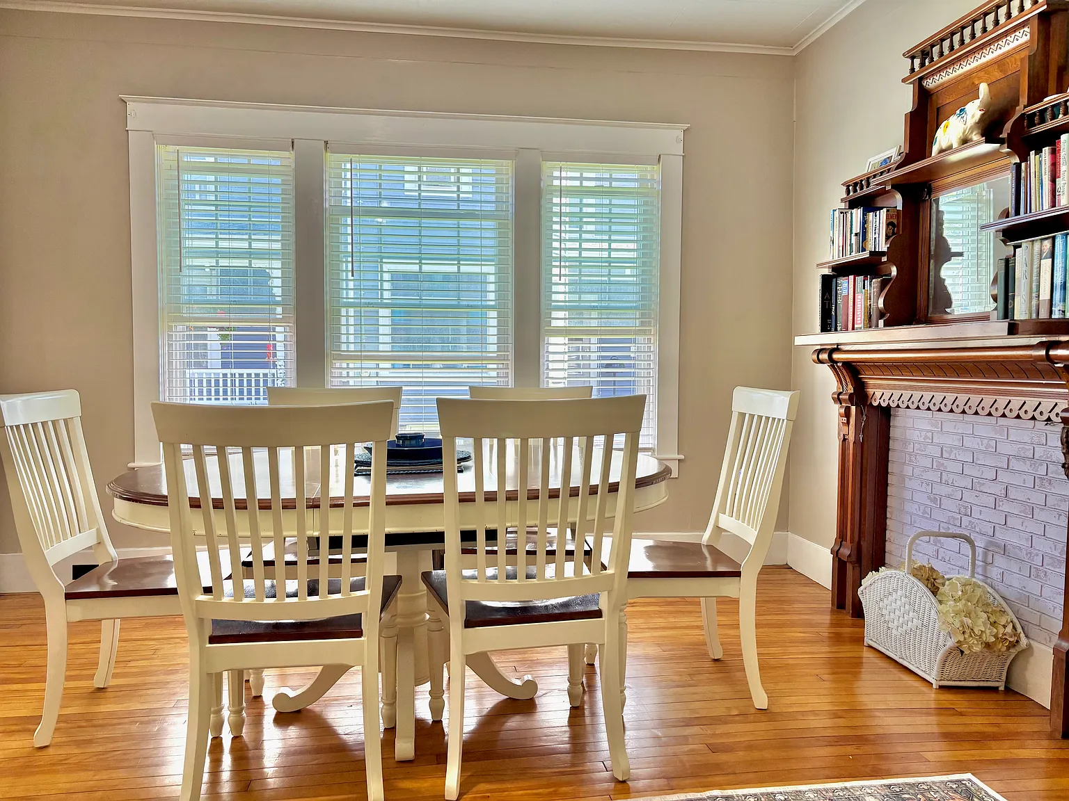 3 bed, 1.5 bath, 1800 sqft, $3,000 — Photo 4