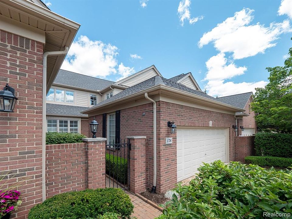 263 Harrington Dr Troy MI Zillow