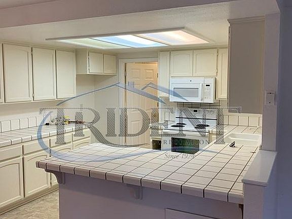 4th image of 1020 Gilliland Dr